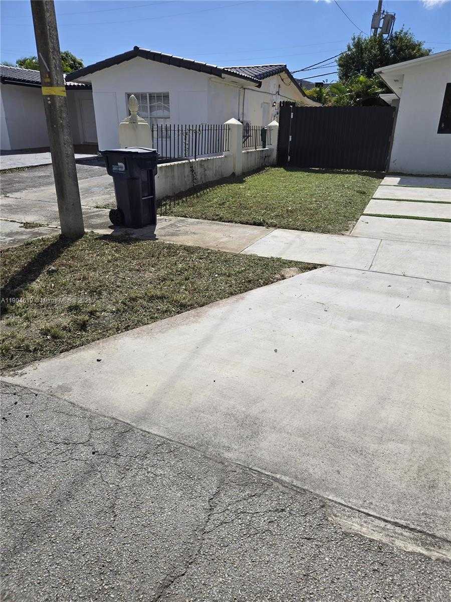Small Image of 9410 SOUTH WEST 55TH STREET, Miami Number 2