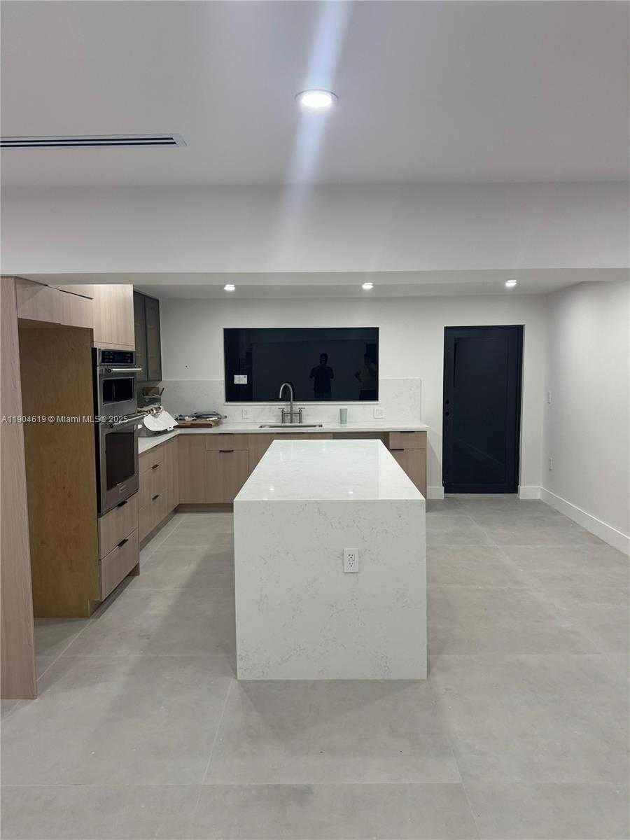 Small Image of 9410 SOUTH WEST 55TH STREET, Miami Number 20