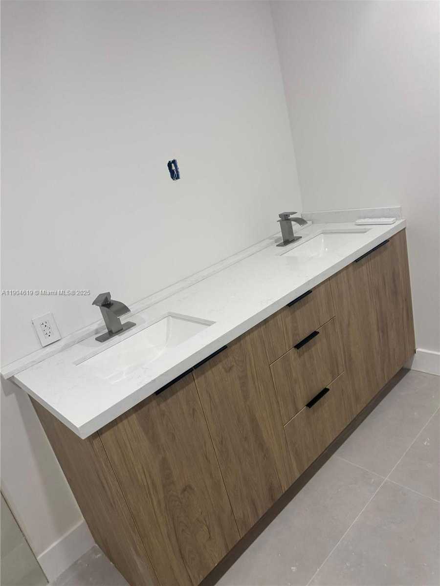 Small Image of 9410 SOUTH WEST 55TH STREET, Miami Number 25