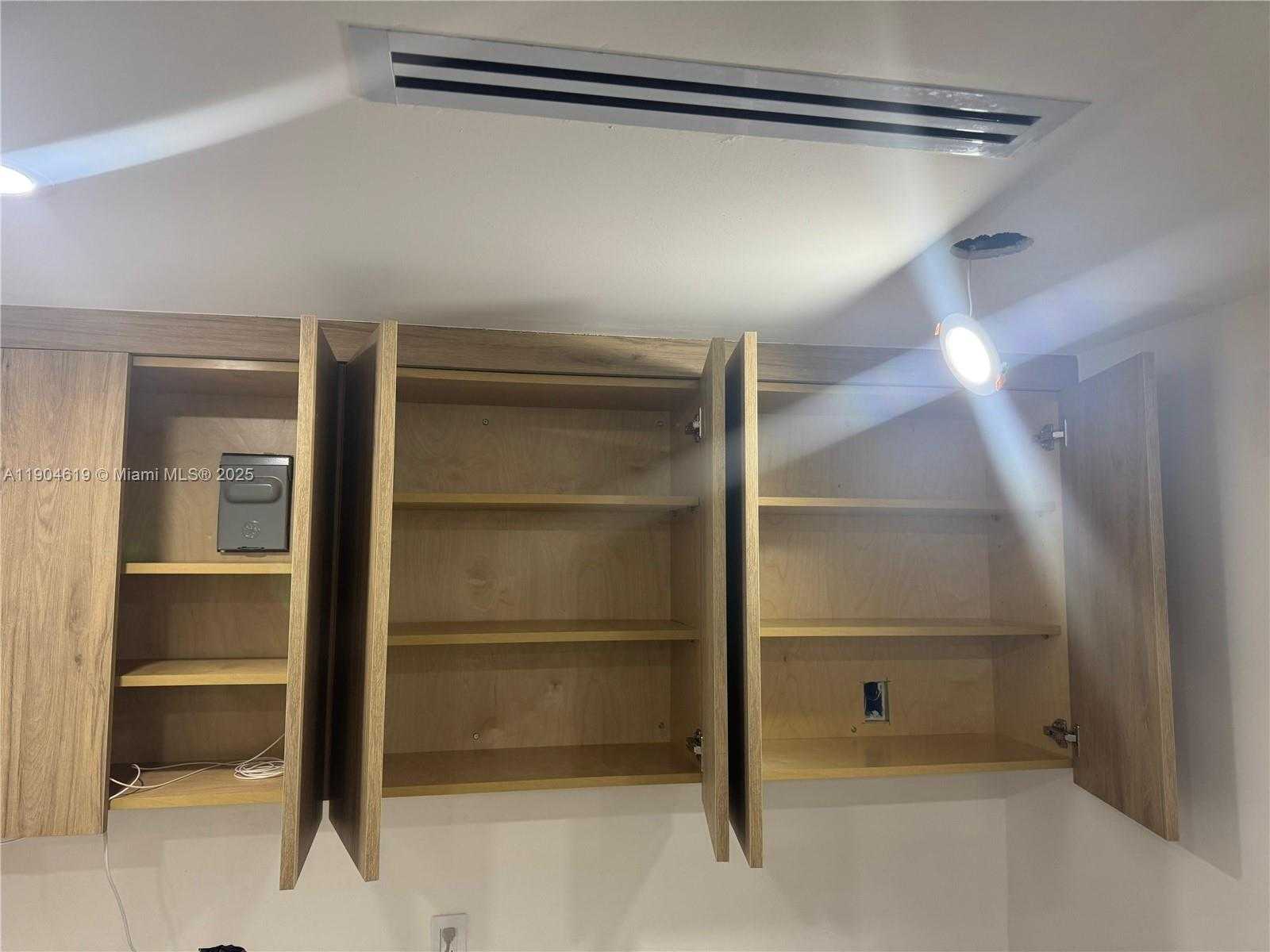 Small Image of 9410 SOUTH WEST 55TH STREET, Miami Number 7