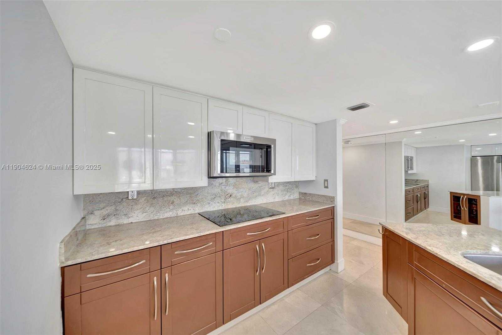 Small Image of 1717 NORTH BAYSHORE DR #A-3534, Miami Number 23