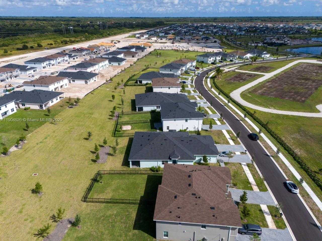 Small Image of 19655 BARN SWALLOW WAY #19655, Loxahatchee Number 48