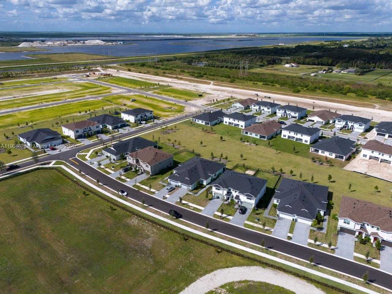 Small Image of 19655 BARN SWALLOW WAY #19655, Loxahatchee Number 50