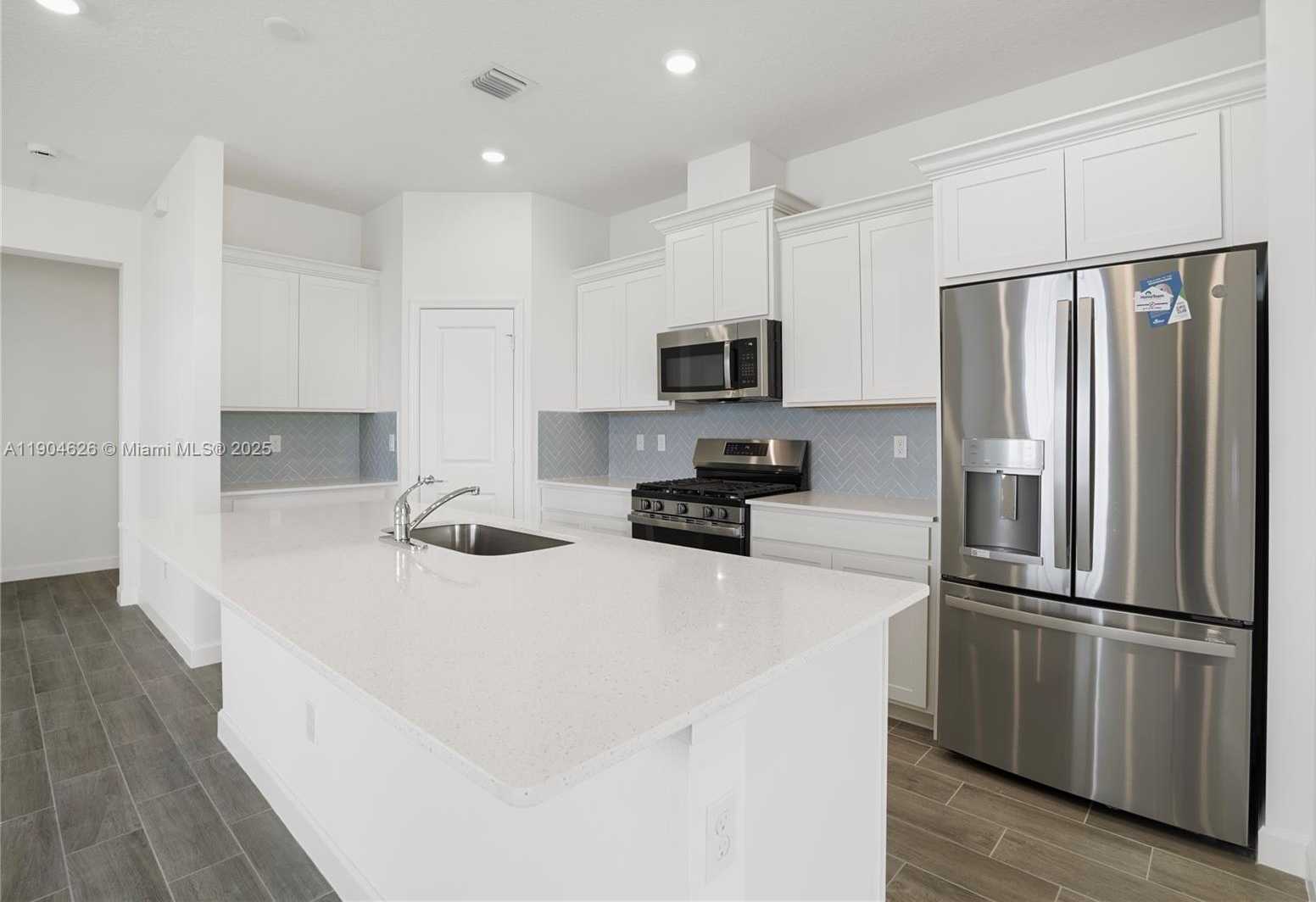 Small Image of 19655 BARN SWALLOW WAY #19655, Loxahatchee Number 8