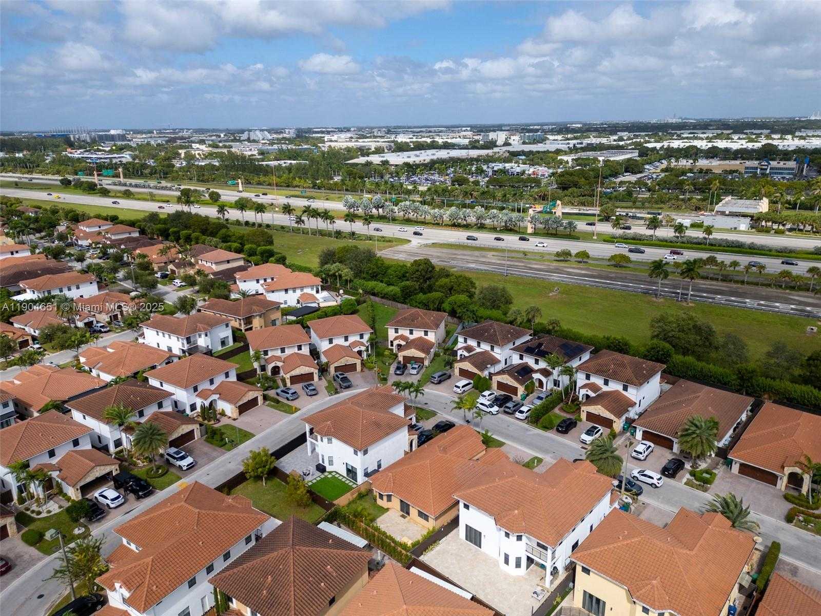 Small Image of 9852 NORTH WEST 10TH TER, Miami Number 13