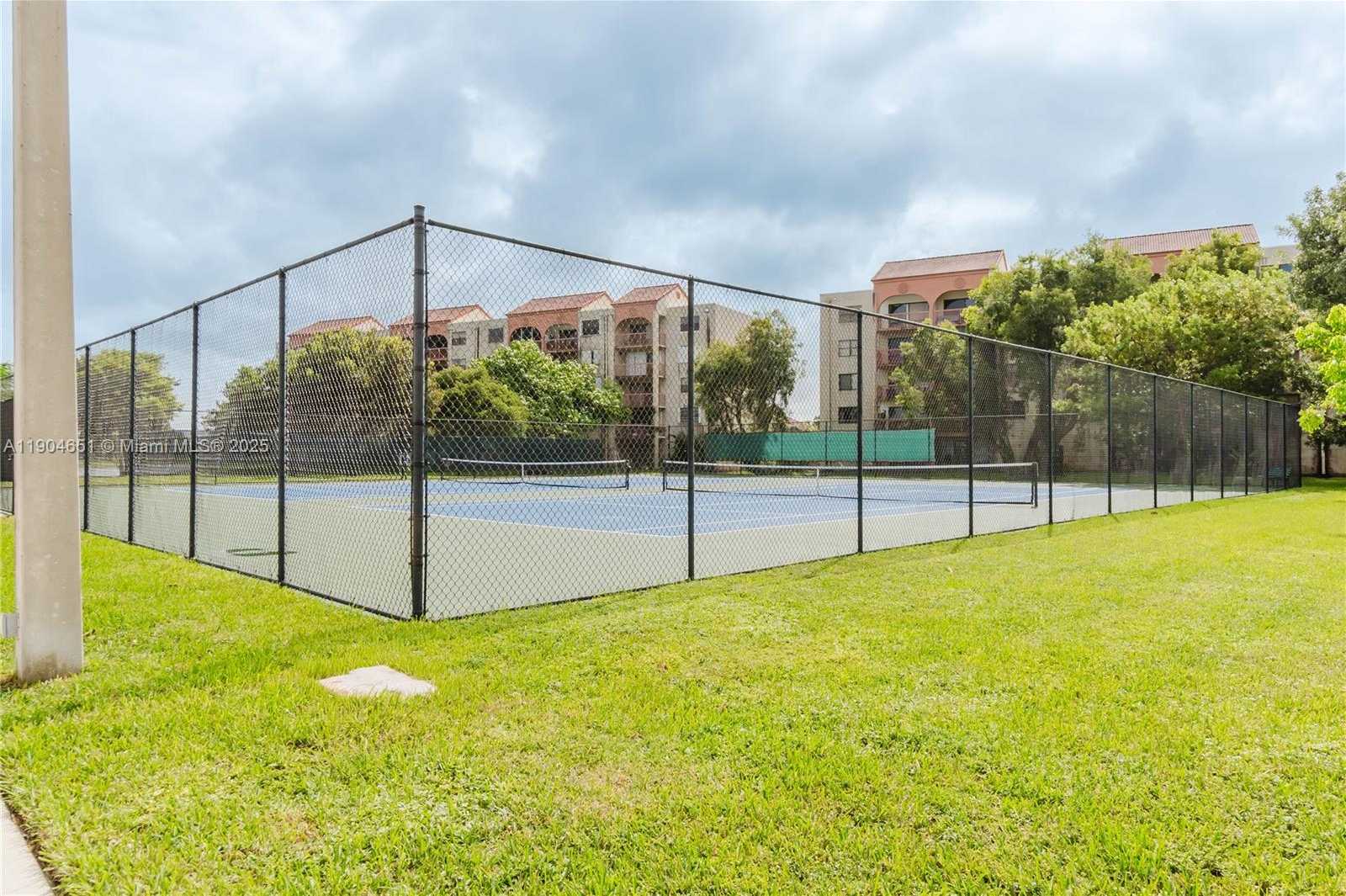 Small Image of 9852 NORTH WEST 10TH TER, Miami Number 17