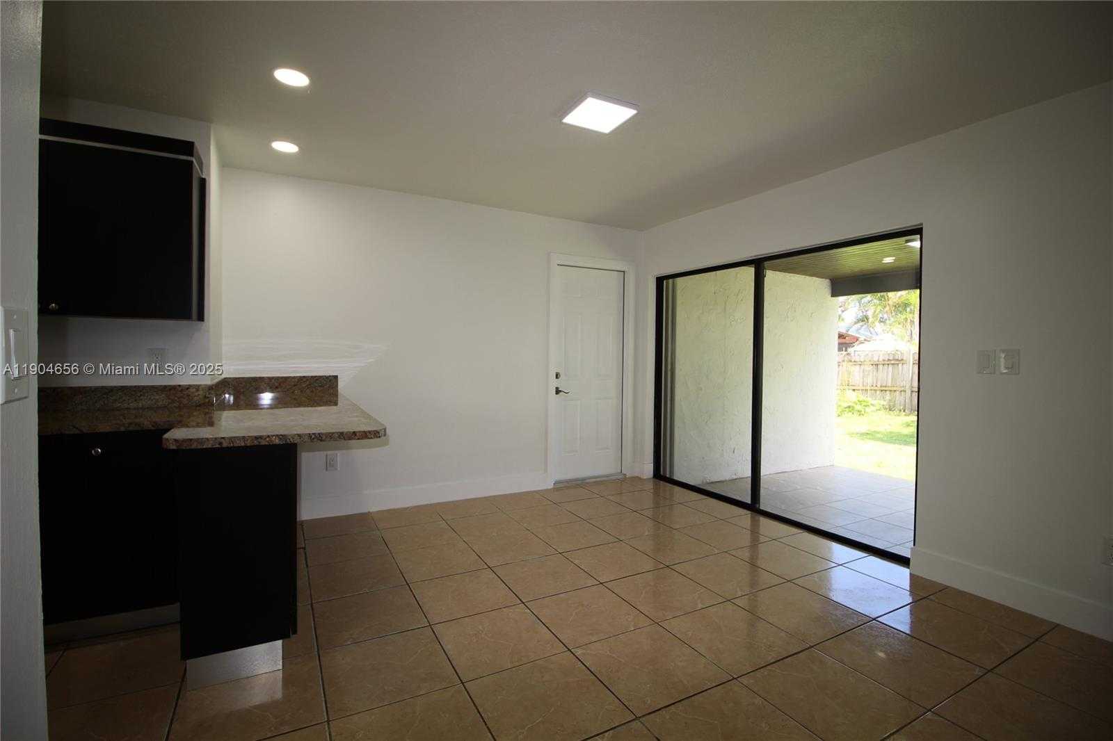 Small Image of 26165 SOUTH WEST 124TH CT, Homestead Number 9