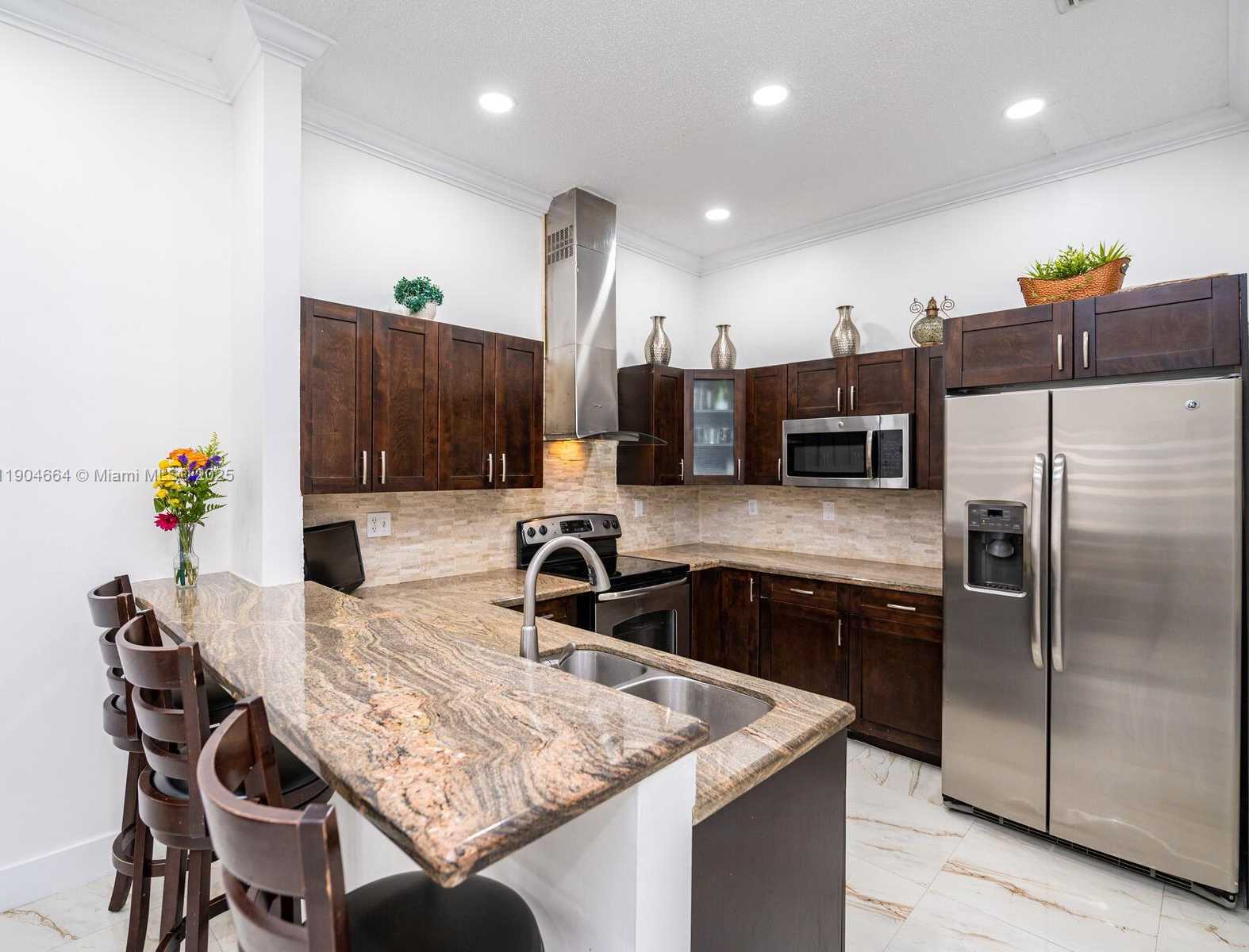 Small Image of 16332 SOUTH WEST 83RD LN, Miami Number 18