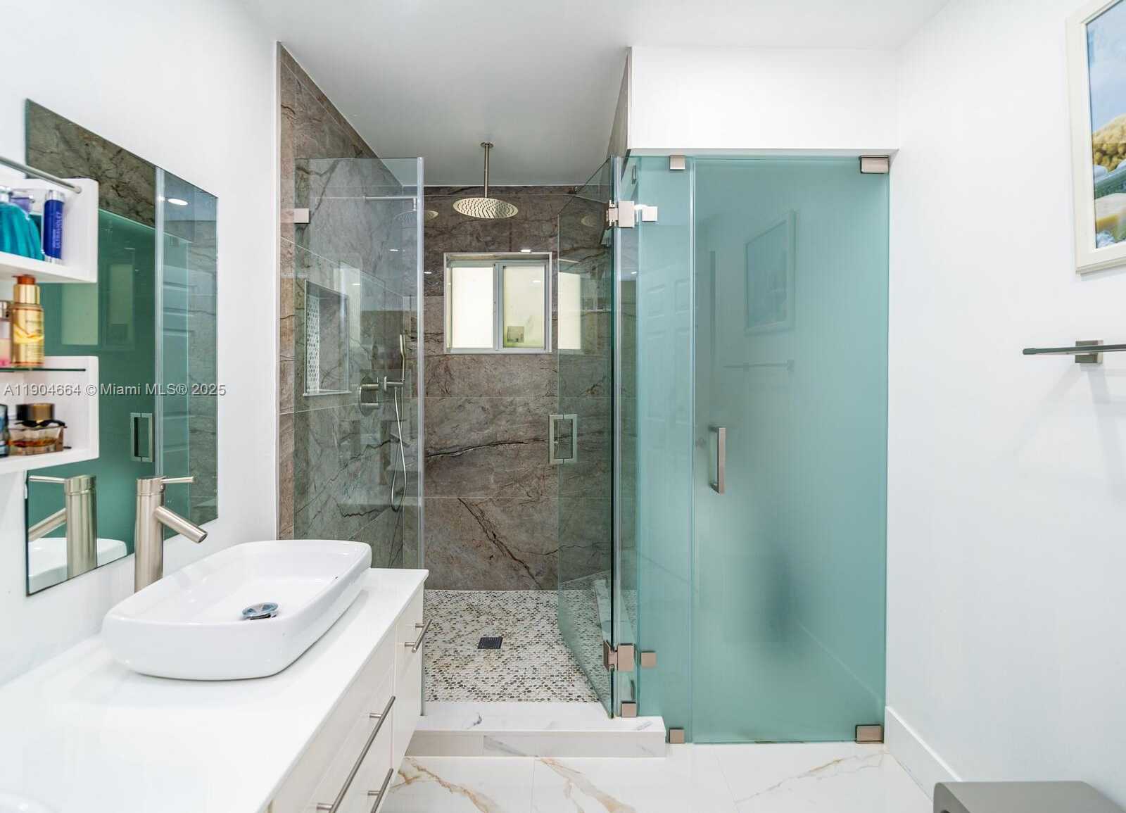 Small Image of 16332 SOUTH WEST 83RD LN, Miami Number 28