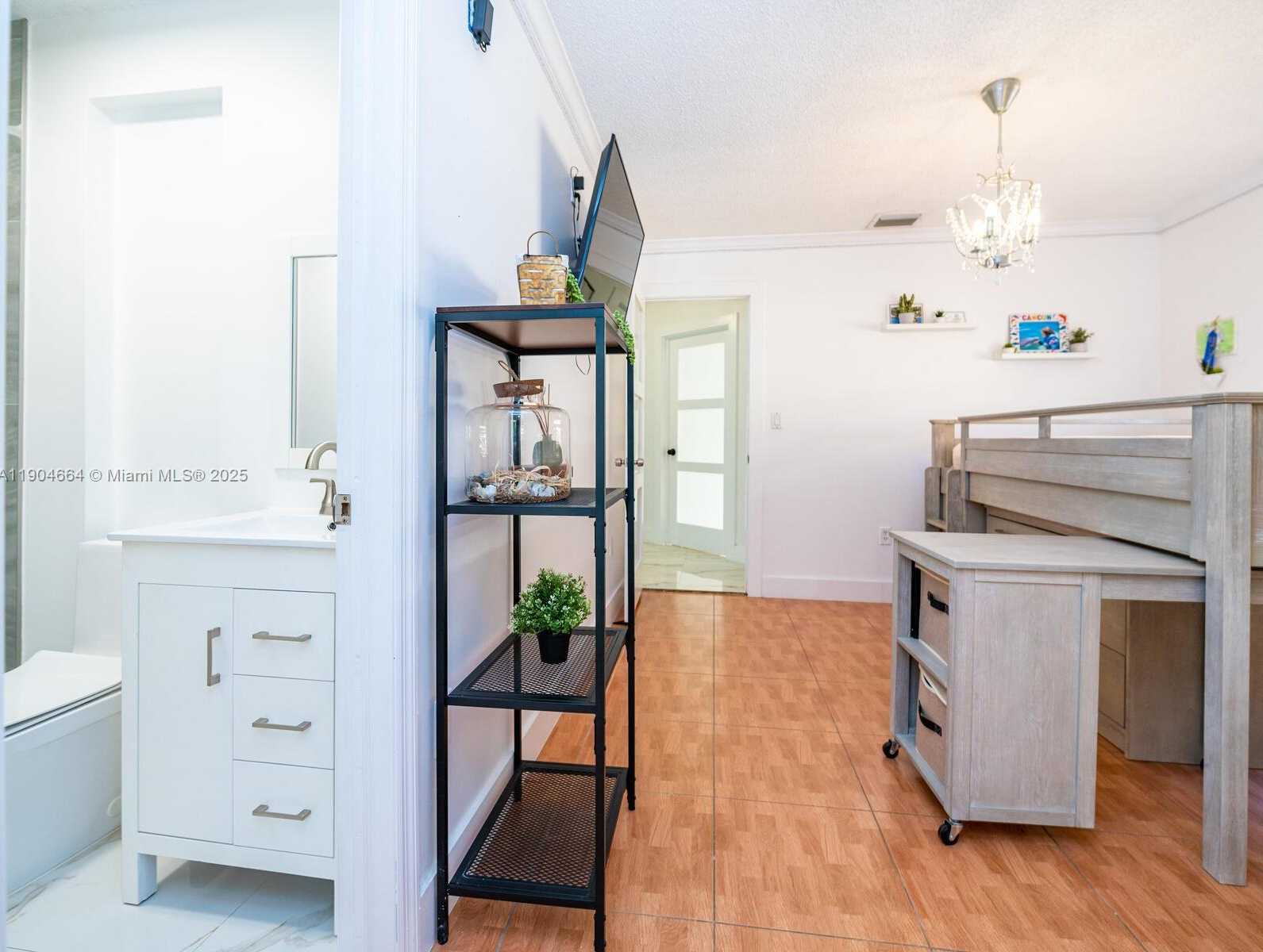 Small Image of 16332 SOUTH WEST 83RD LN, Miami Number 34