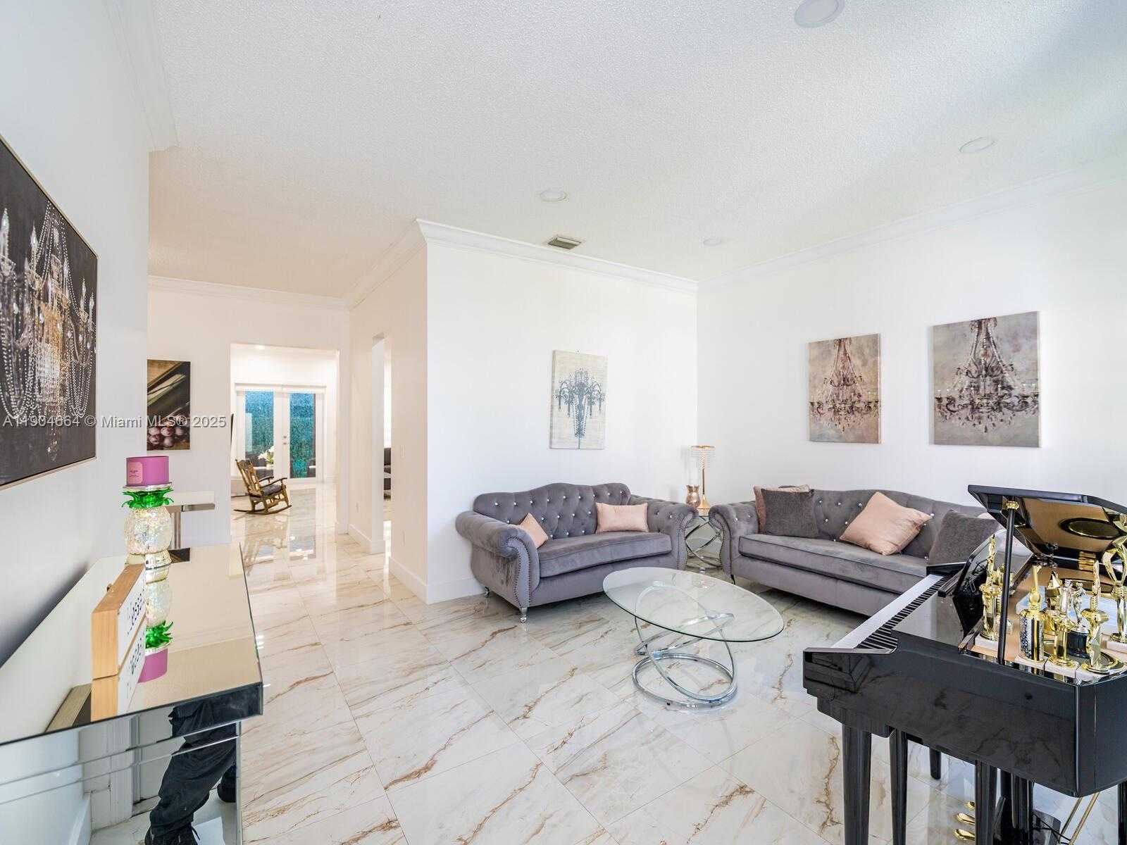 Small Image of 16332 SOUTH WEST 83RD LN, Miami Number 9