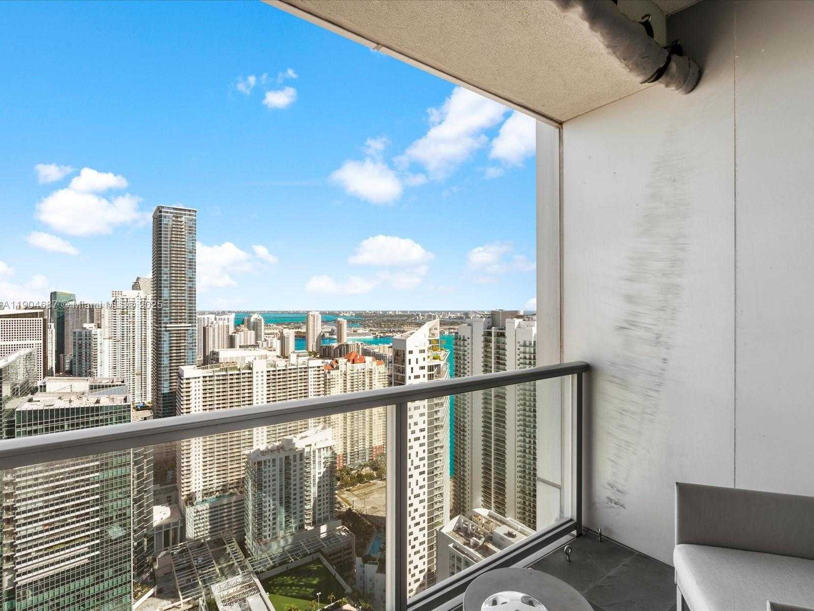Small Image of 1425 BRICKELL AVE #52BC, Miami Number 50