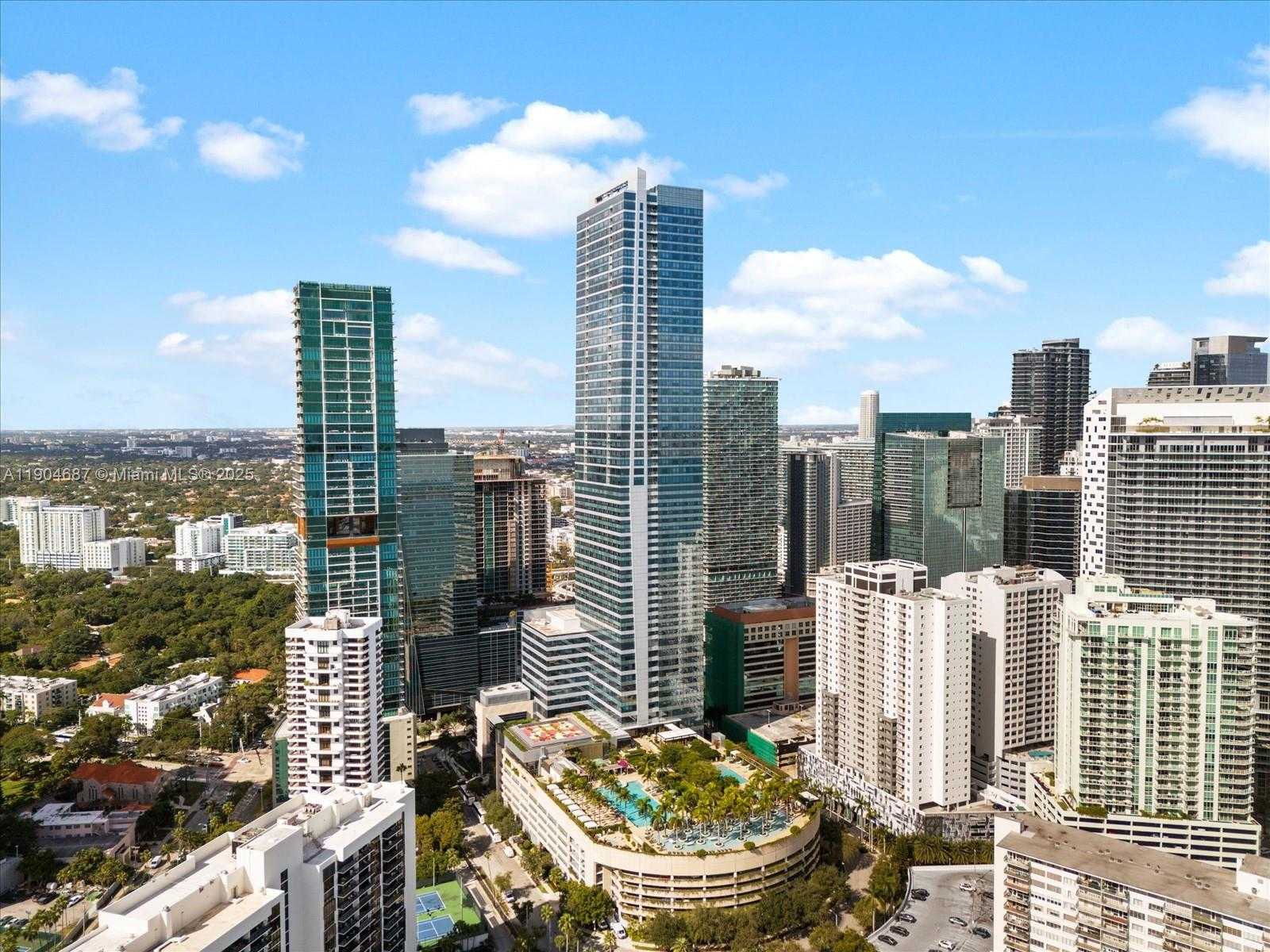 Small Image of 1425 BRICKELL AVE #52BC, Miami Number 60
