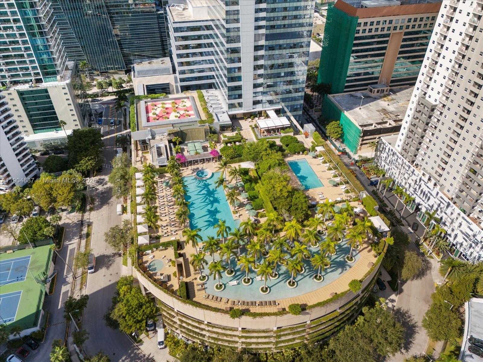 Small Image of 1425 BRICKELL AVE #52BC, Miami Number 61