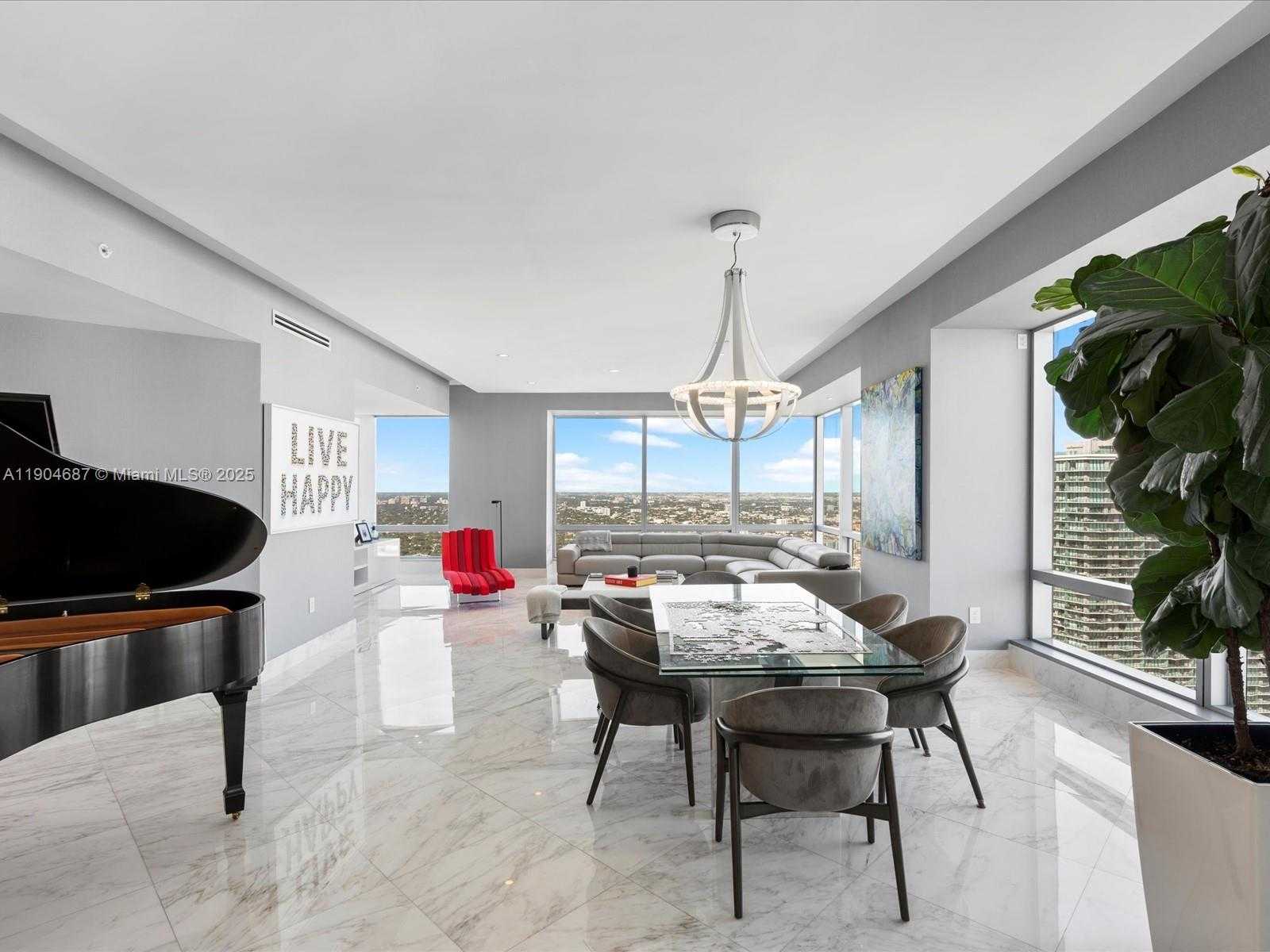 Small Image of 1425 BRICKELL AVE #52BC, Miami Number 7