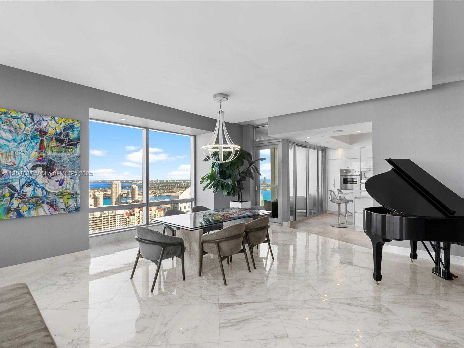 Small Image of 1425 BRICKELL AVE #52BC, Miami Number 9