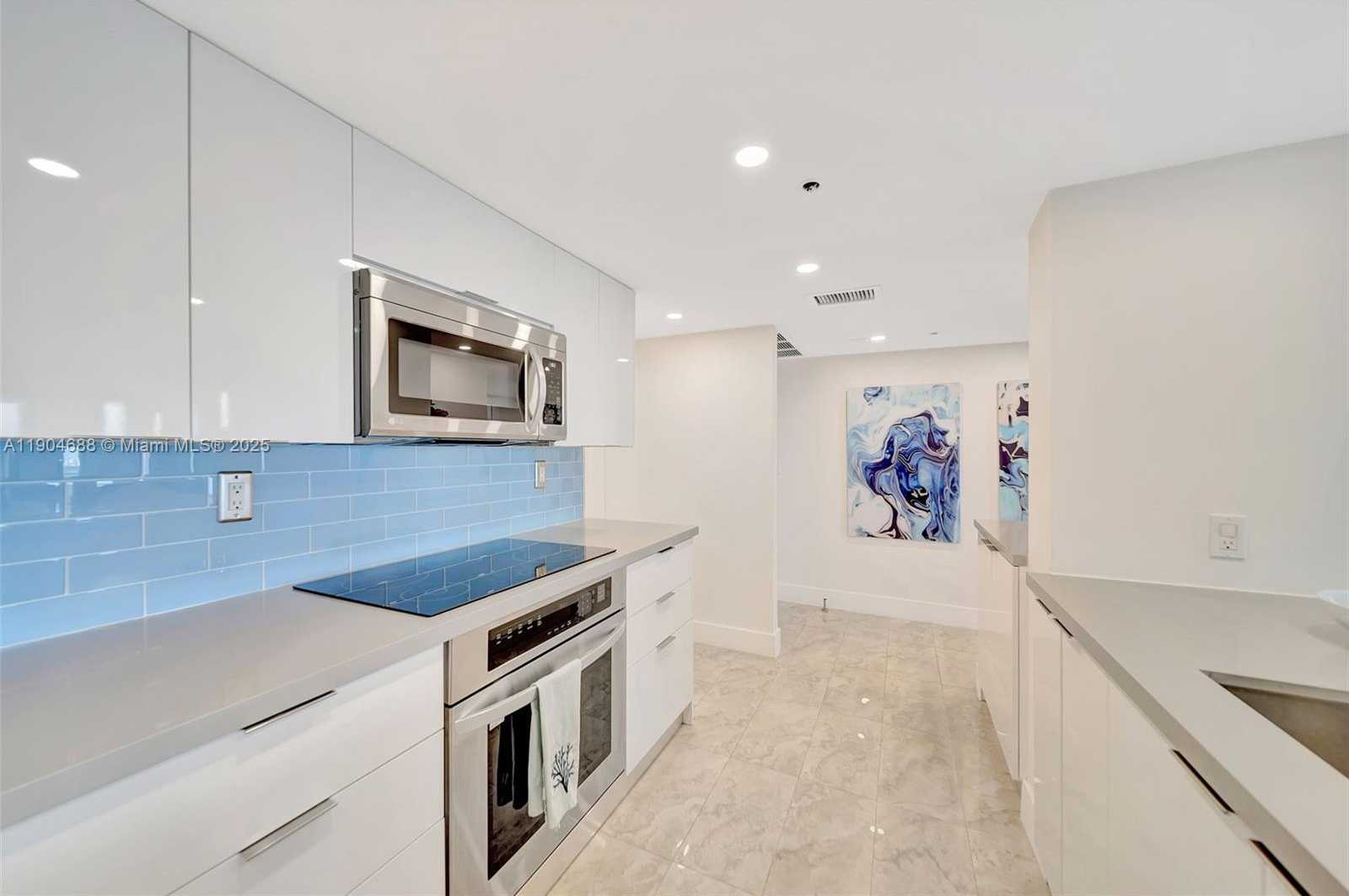 Small Image of 1717 N BAYSHORE DR #A-3533, Miami Number 11