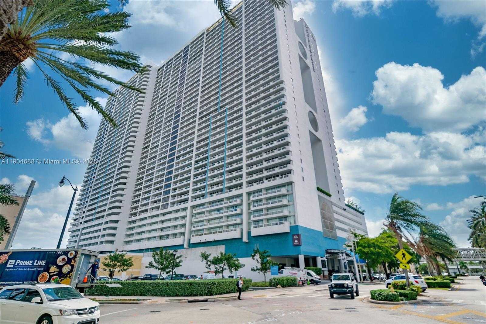 Small Image of 1717 N BAYSHORE DR #A-3533, Miami Number 2