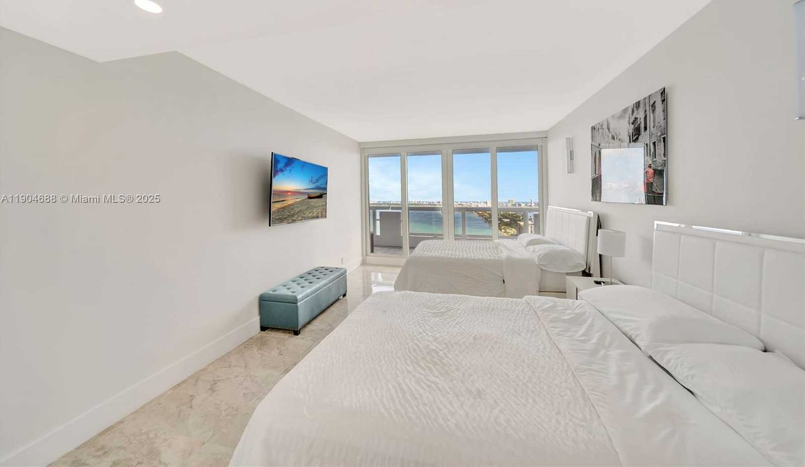 Small Image of 1717 N BAYSHORE DR #A-3533, Miami Number 25