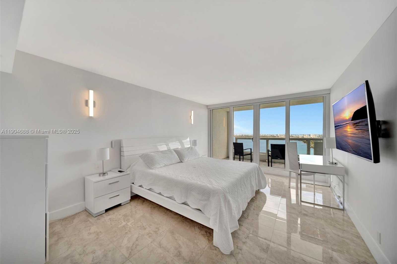 Small Image of 1717 N BAYSHORE DR #A-3533, Miami Number 35