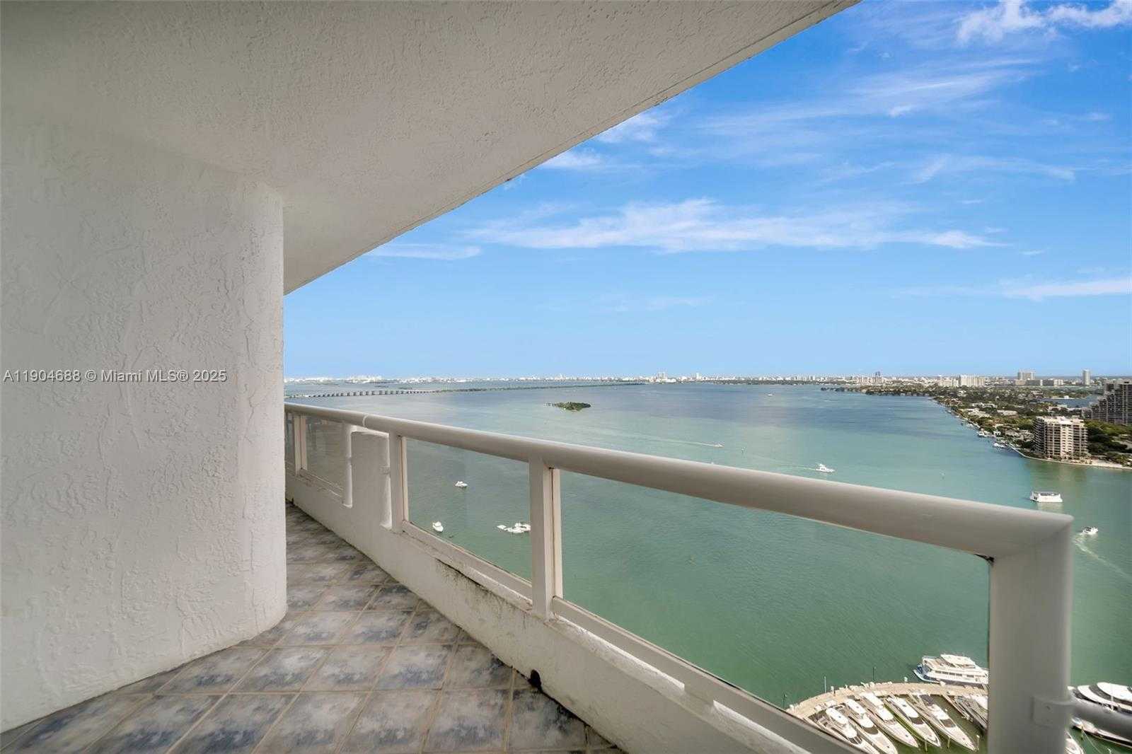 Small Image of 1717 N BAYSHORE DR #A-3533, Miami Number 40