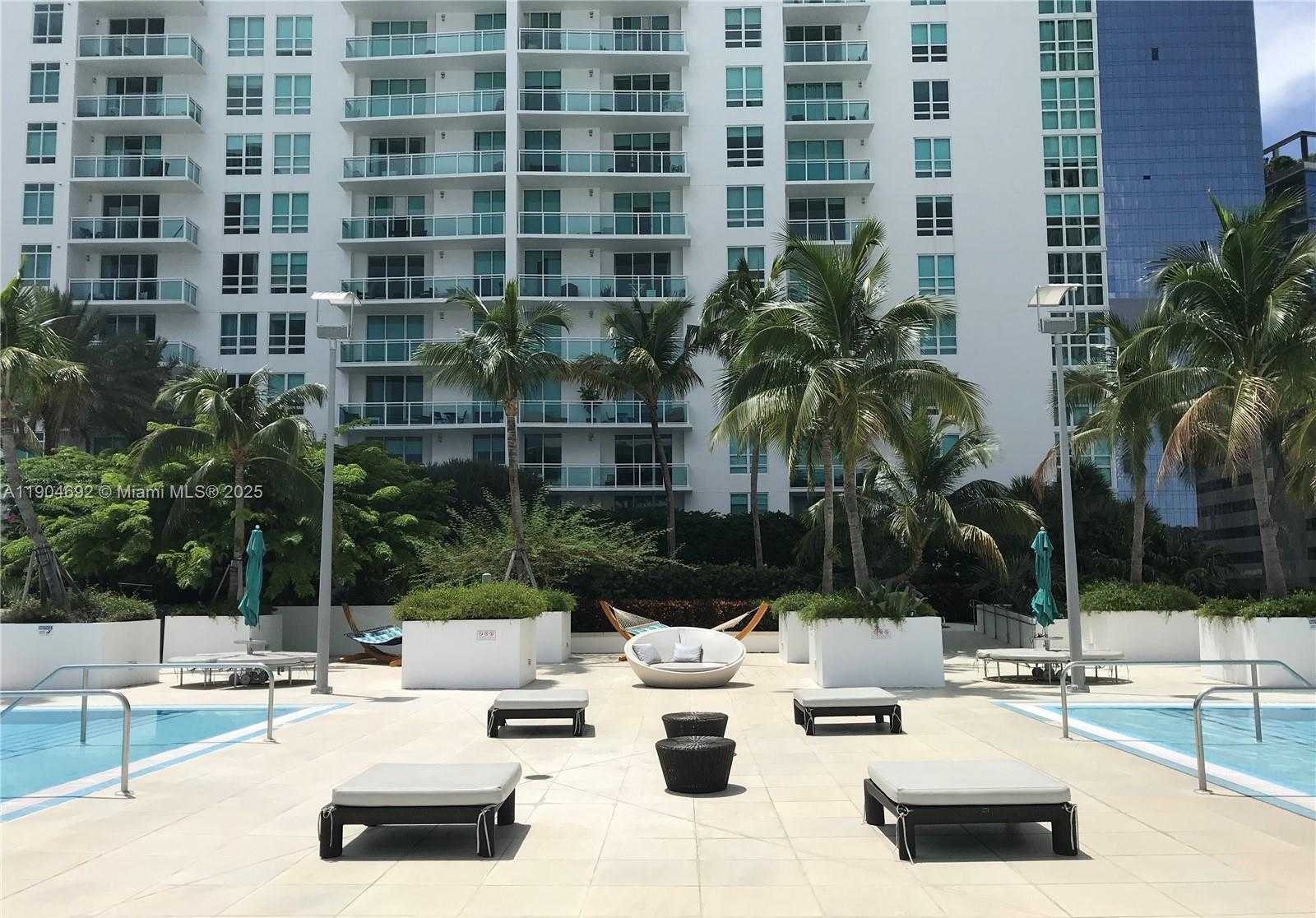 Small Image of 950 BRICKELL BAY DR #3405, Miami Number 11