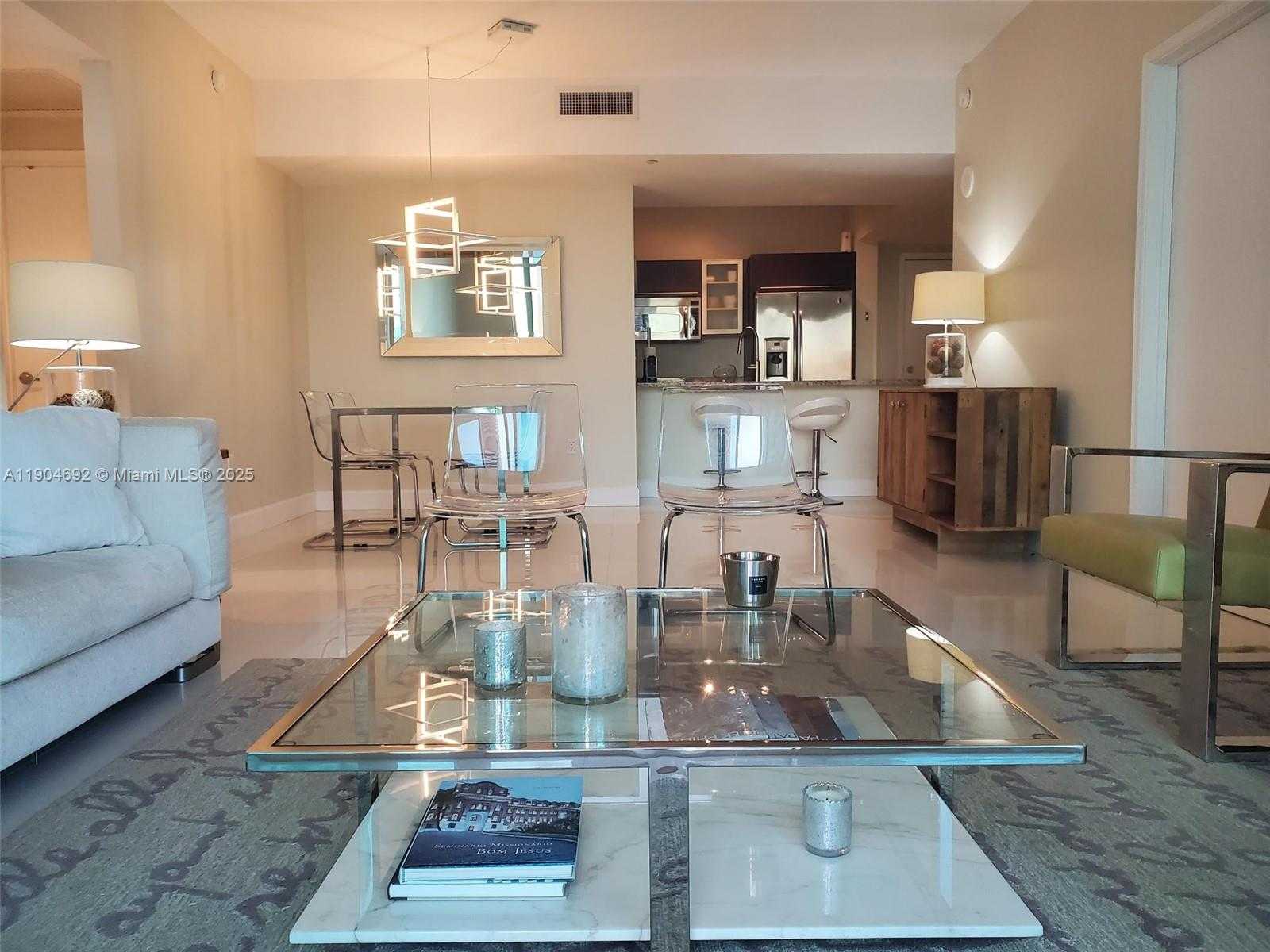 Small Image of 950 BRICKELL BAY DR #3405, Miami Number 2