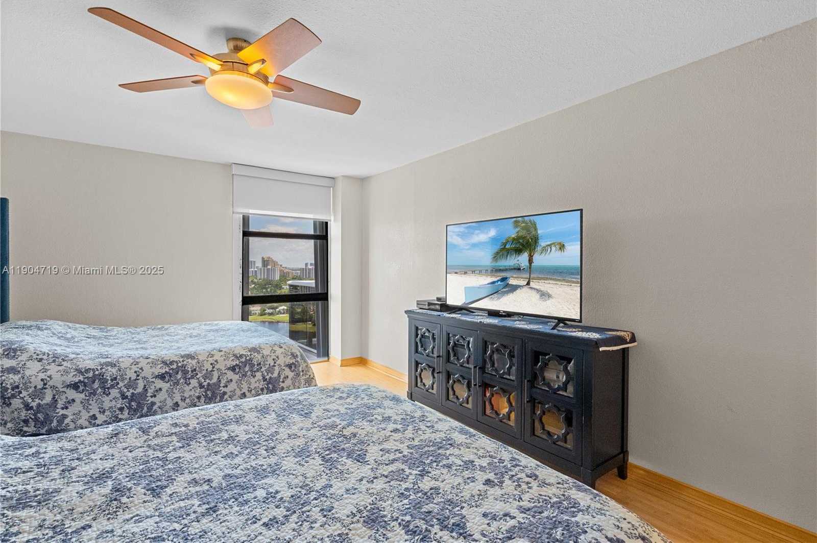 Small Image of 3675 NORTH COUNTRY CLUB DR #2404, Aventura Number 25