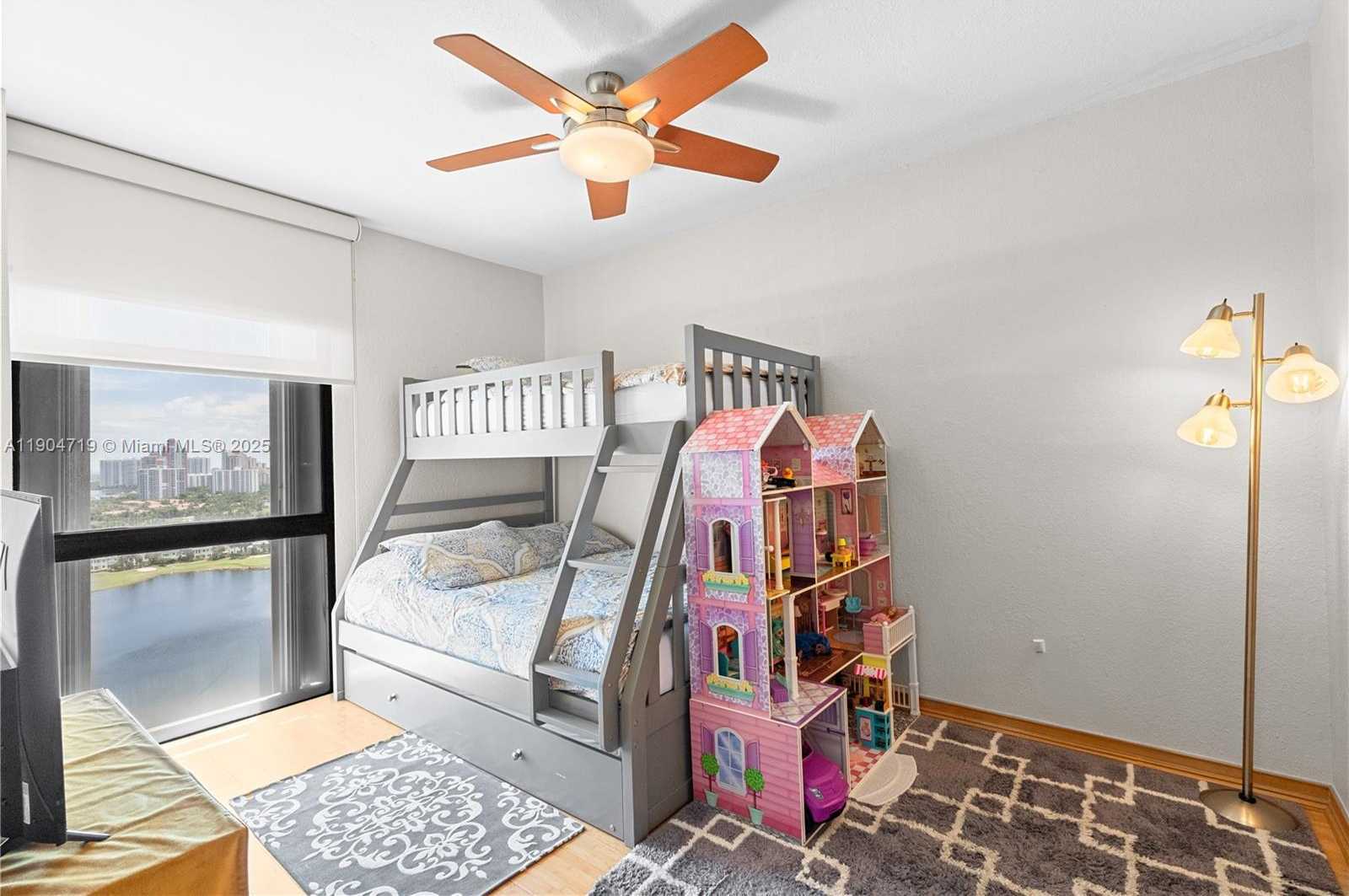 Small Image of 3675 NORTH COUNTRY CLUB DR #2404, Aventura Number 31