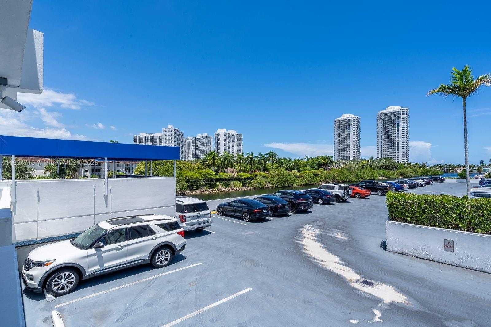 Small Image of 3675 NORTH COUNTRY CLUB DR #2404, Aventura Number 47