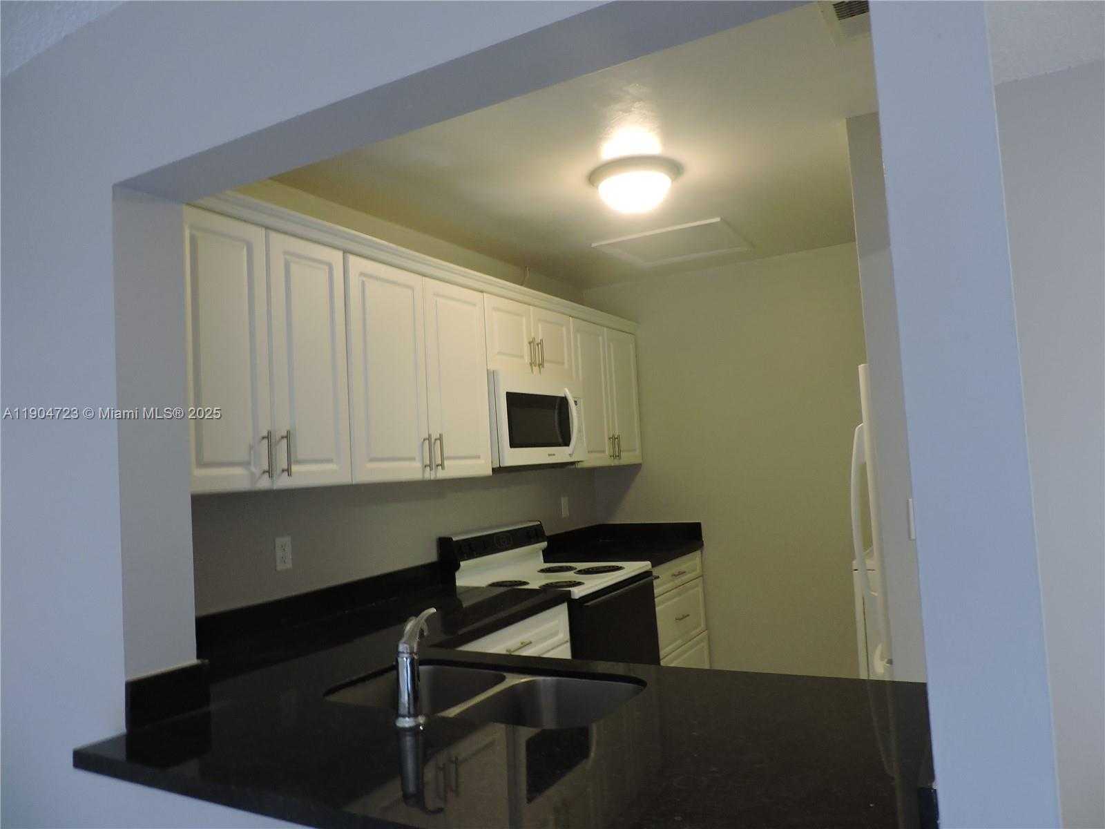 Small Image of 14867 SOUTH WEST 104TH ST #24-21, Miami Number 4