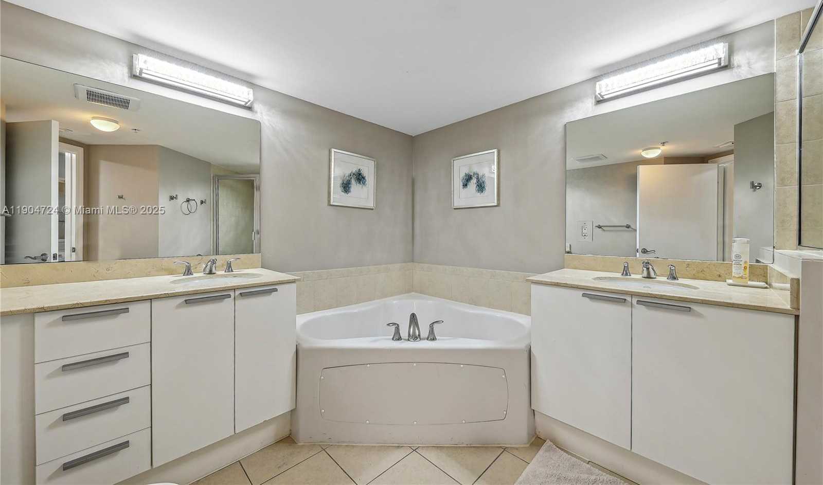 Small Image of 16699 COLLINS AVE #4109, Sunny Isles Beach Number 5