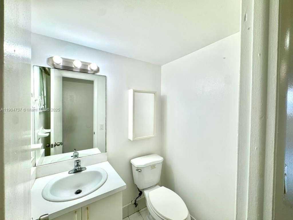 Small Image of 2903 NORTH MIAMI BEACH BLVD #203, North Miami Beach Number 23