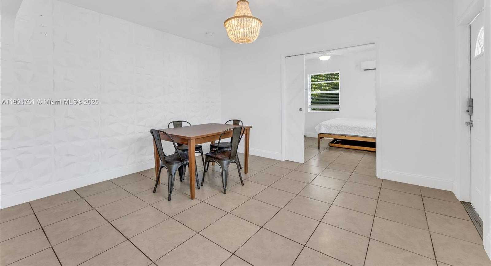 Small Image of 1639 HAYES ST #2, Hollywood Number 6