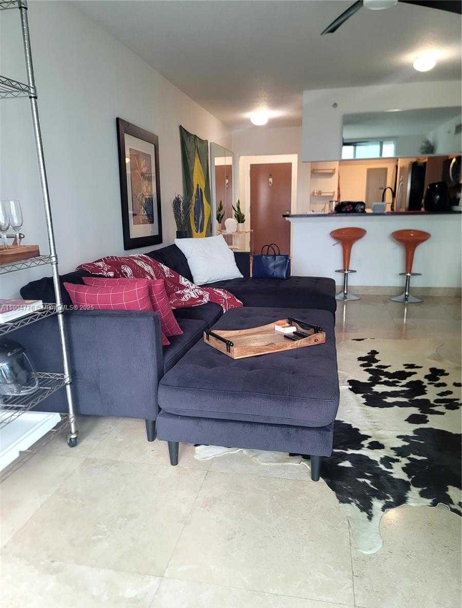 Small Image of 31 SOUTH EAST 5TH ST #1402, Miami Number 10