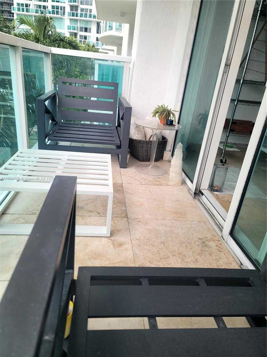 Small Image of 31 SOUTH EAST 5TH ST #1402, Miami Number 9