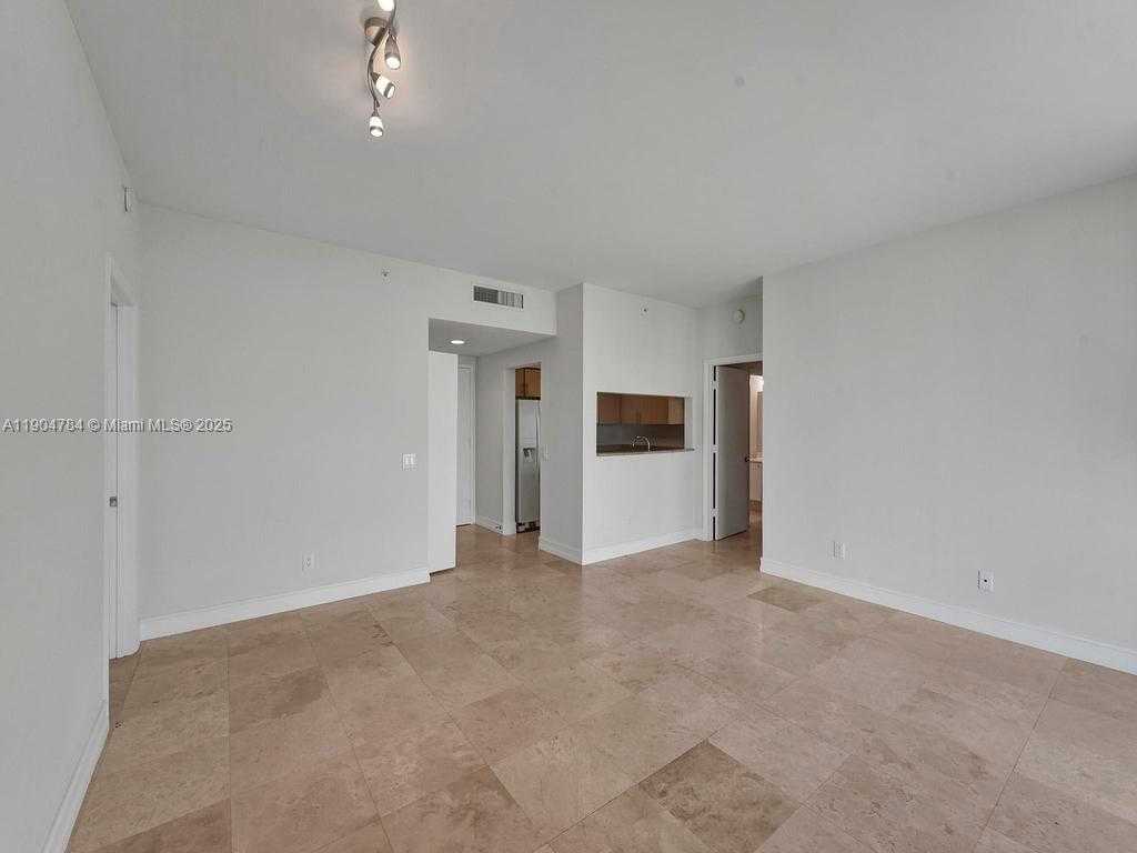 Small Image of 2475 BRICKELL AVE #2006, Miami Number 10
