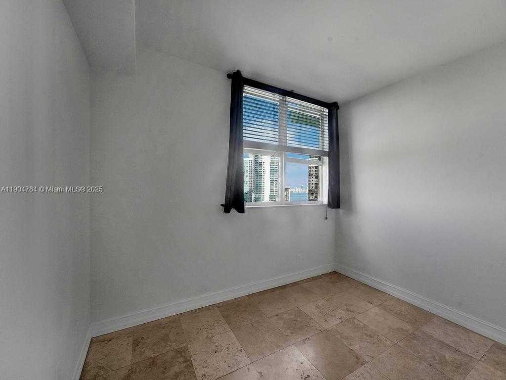 Small Image of 2475 BRICKELL AVE #2006, Miami Number 23