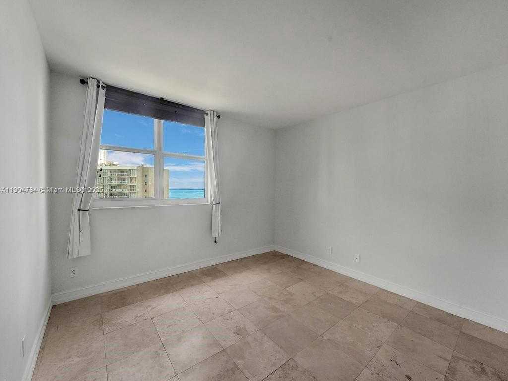Small Image of 2475 BRICKELL AVE #2006, Miami Number 26