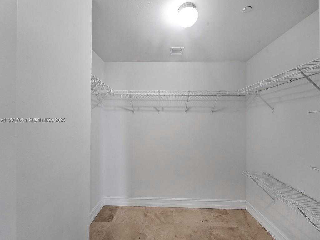 Small Image of 2475 BRICKELL AVE #2006, Miami Number 30