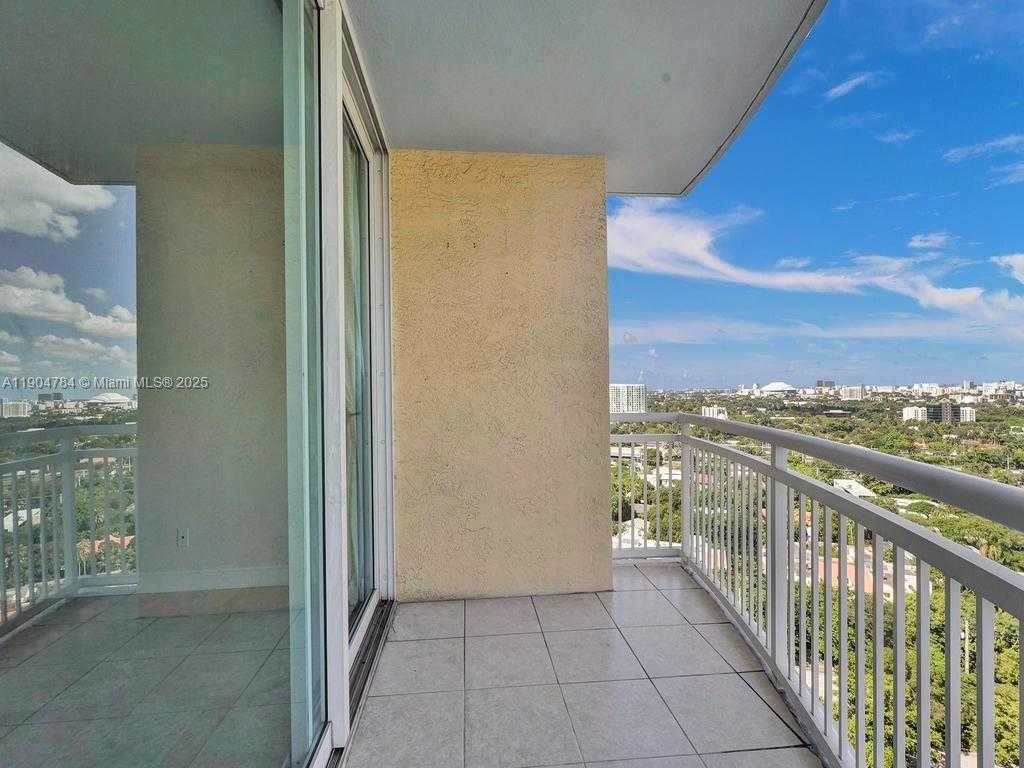 Small Image of 2475 BRICKELL AVE #2006, Miami Number 57