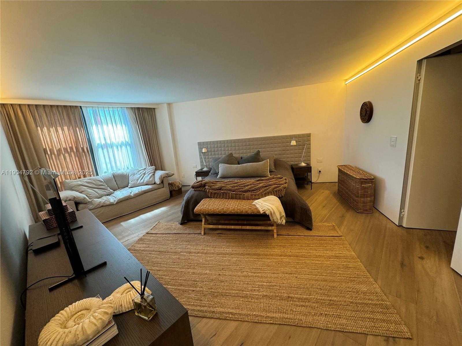 Small Image of 1121 CRANDON BLVD #D608, Key Biscayne Number 18