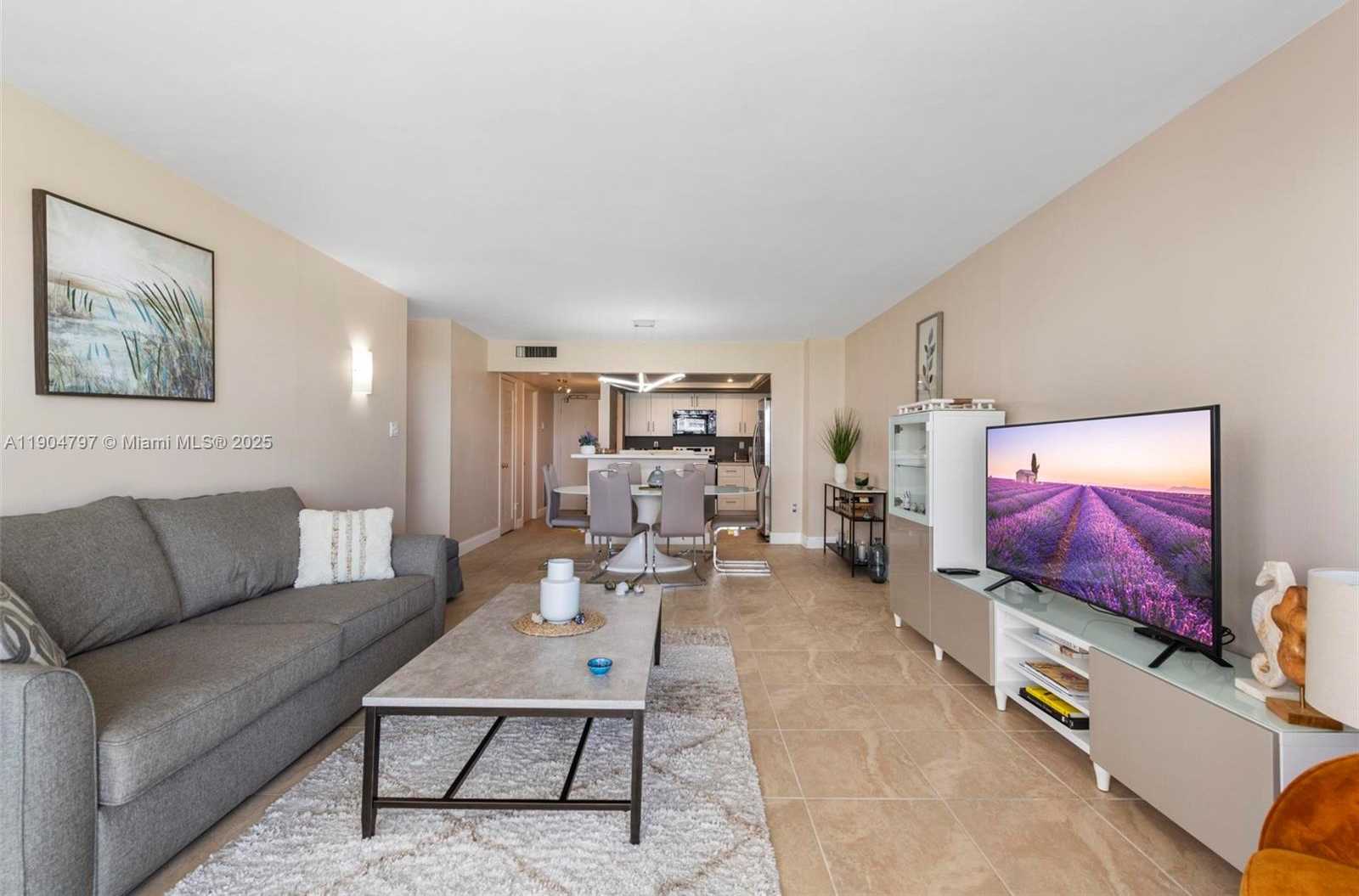 Small Image of 18061 BISCAYNE BLVD #303, Aventura Number 13