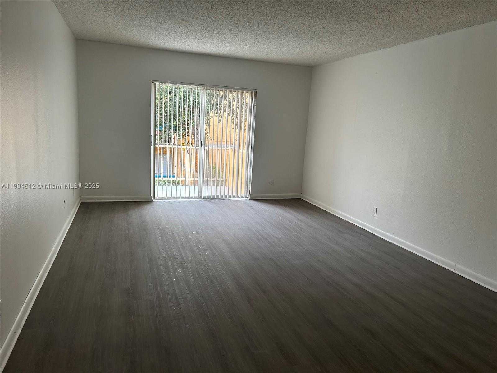 Small Image of 18101 NORTH WEST 68TH AVE #B205, Hialeah Number 15