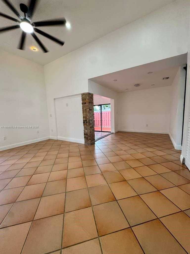 Small Image of 440 SOUTH WEST 88TH CT #440, Miami Number 6