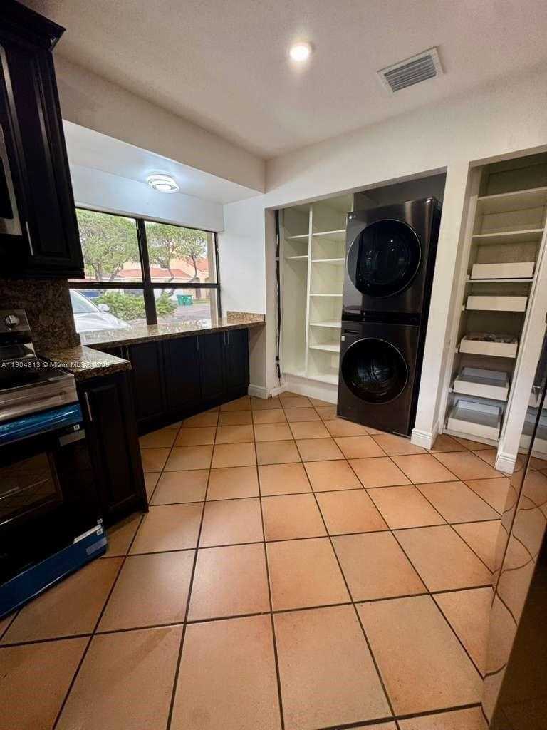 Small Image of 440 SOUTH WEST 88TH CT #440, Miami Number 9