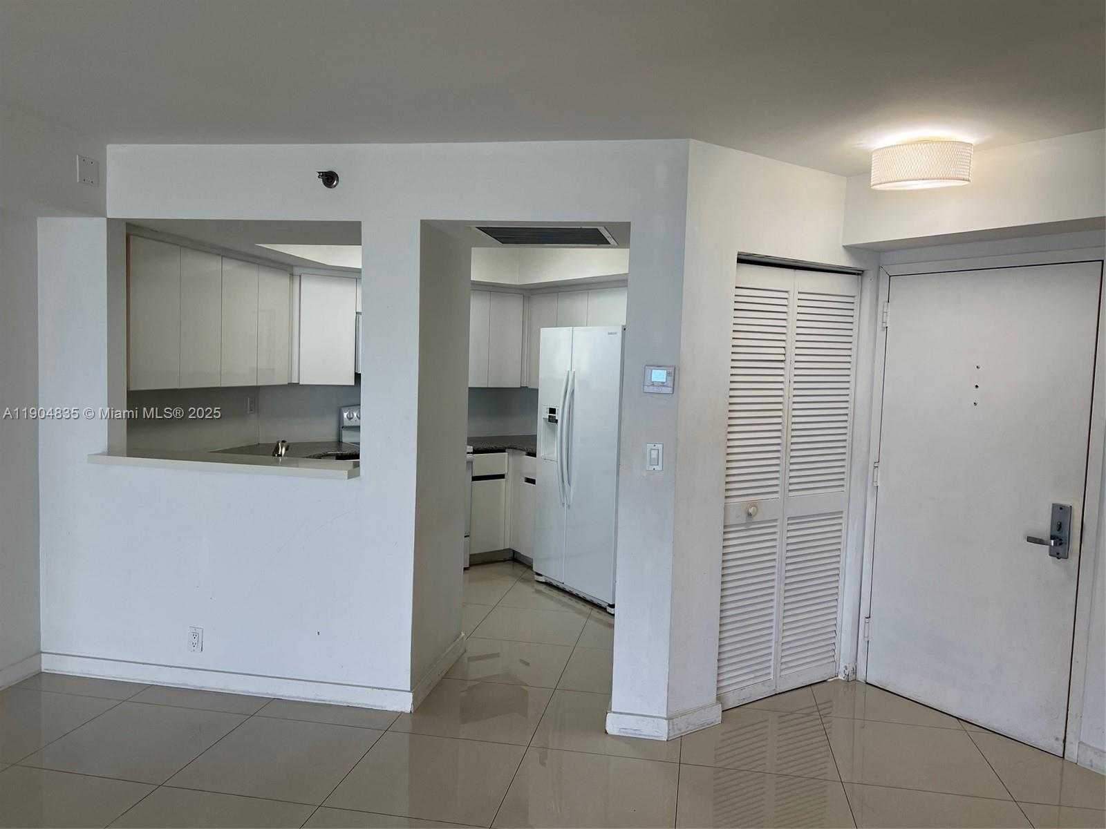 Small Image of 6767 COLLINS AVE #904, Miami Beach Number 10