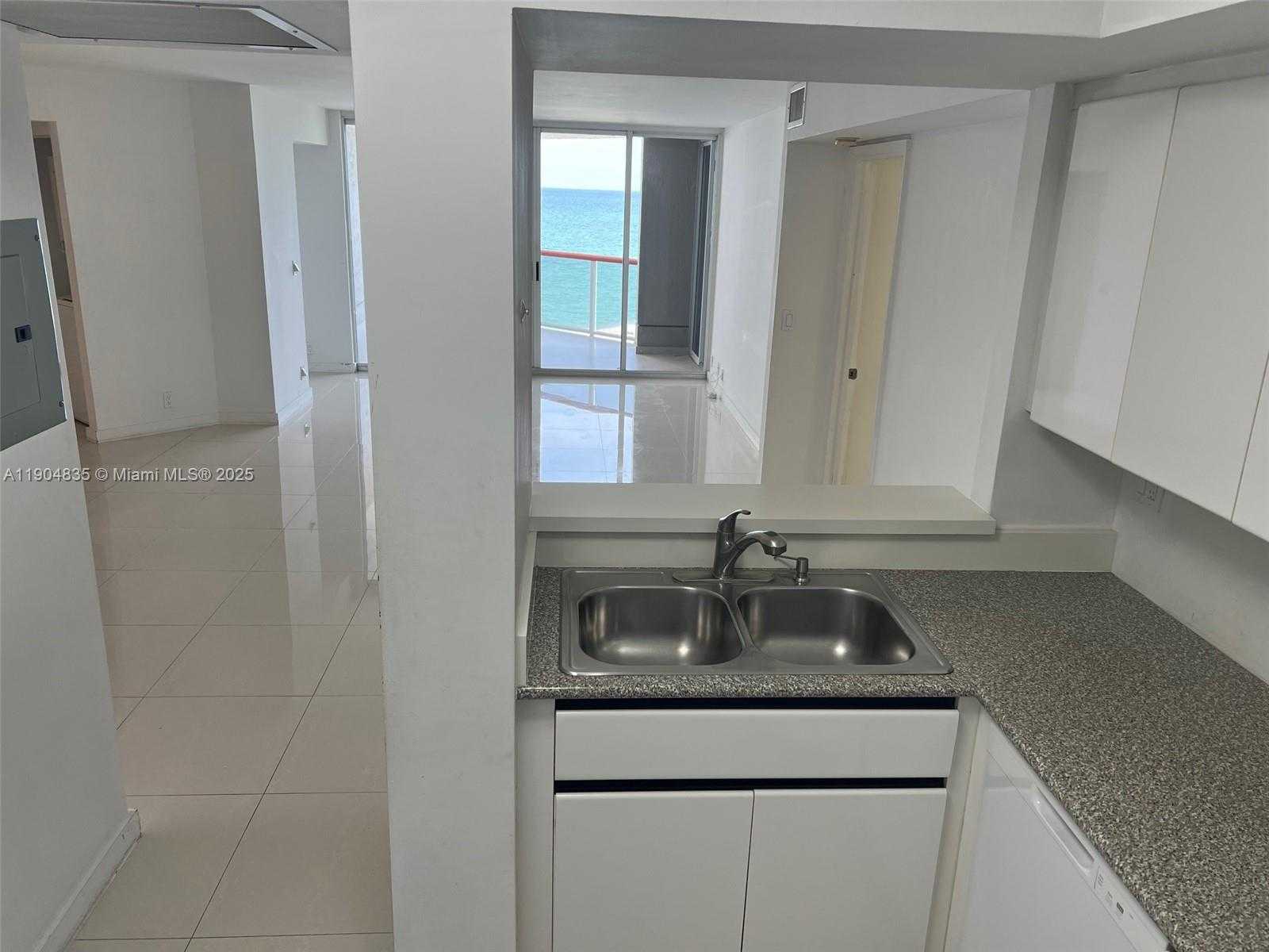 Small Image of 6767 COLLINS AVE #904, Miami Beach Number 13