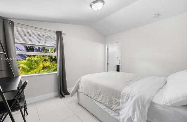 Small Image of 4764 NORTH WEST 11TH AVE, Miami Number 7