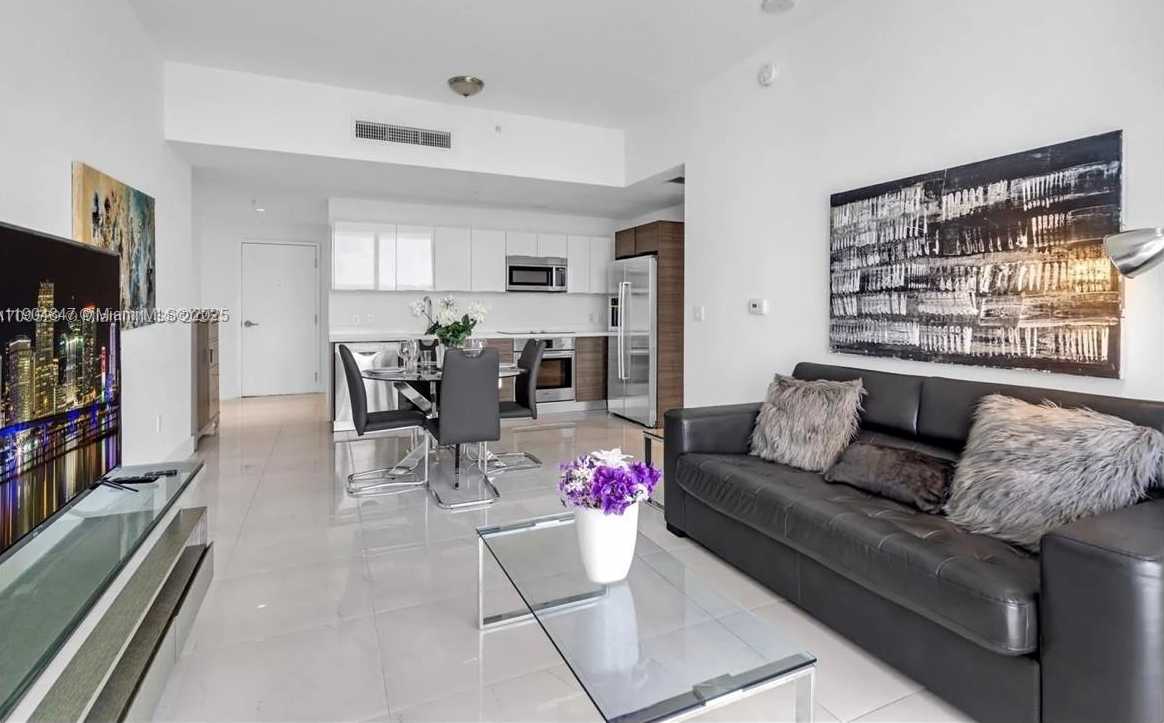 Small Image of Miami Number 7